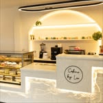 The warm interior of Cafuné by Lee in Dindigul
